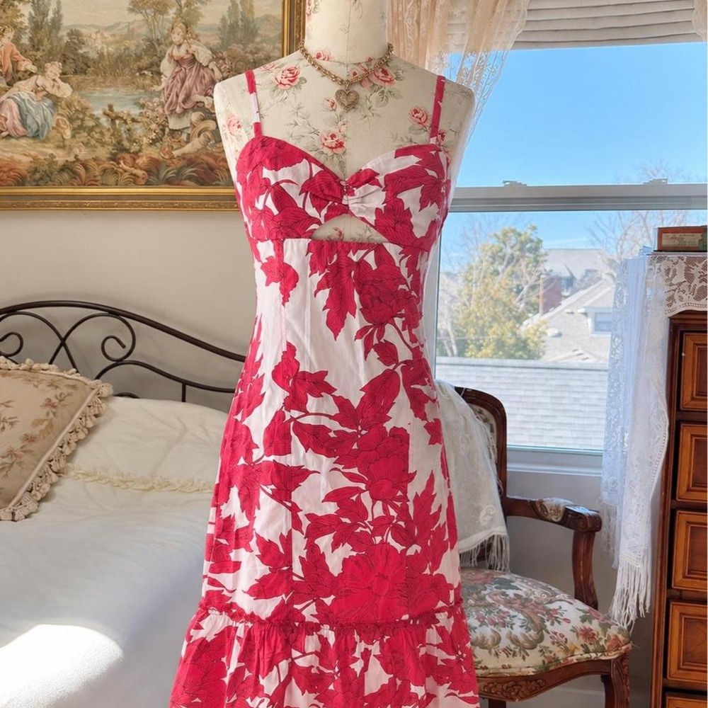 White floral midi dress preppy floral midi dress with spaghetti straps